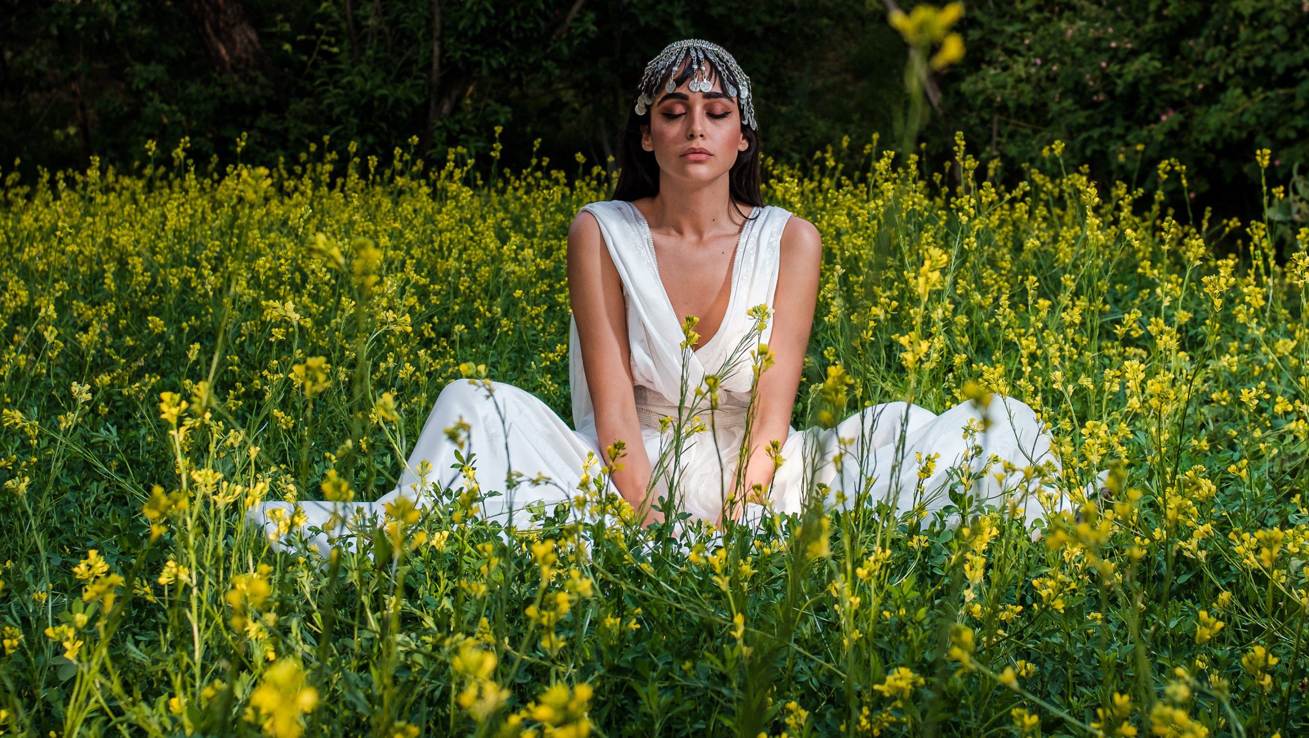 8.10Laila Dress Yousra headpiece